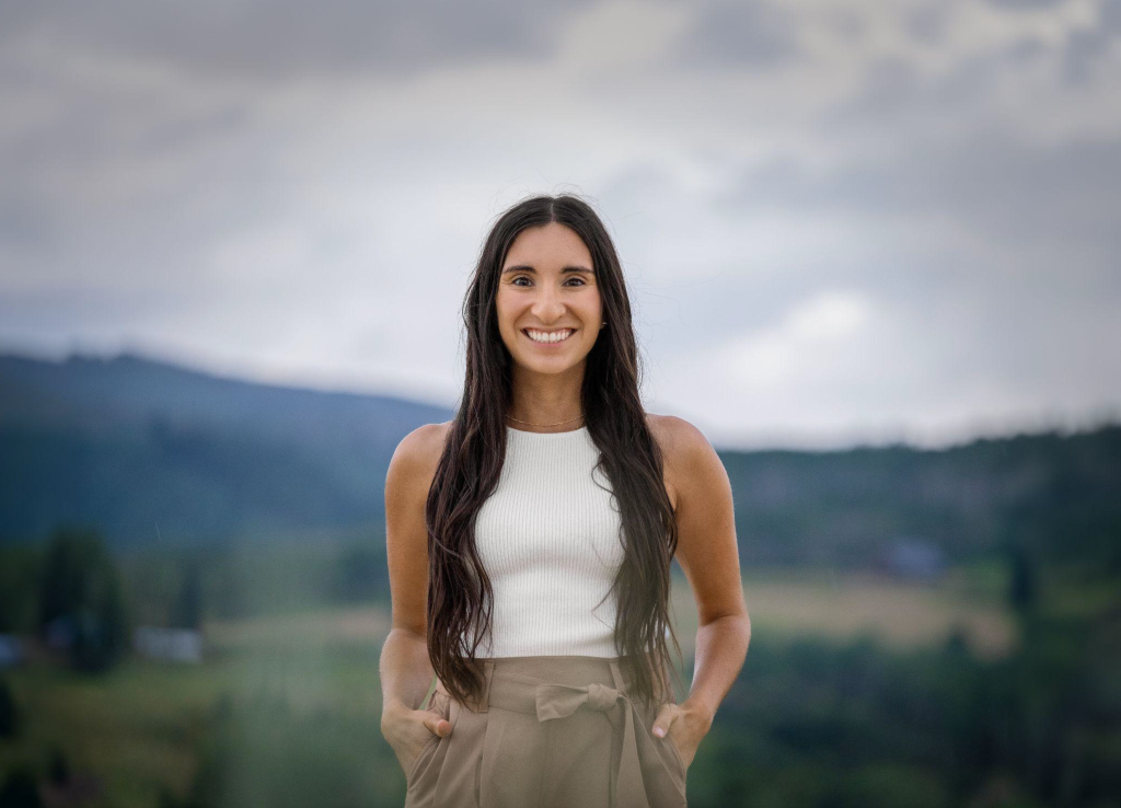 Angelica Salinas announces campaign for Routt County Commissioner - Vimarsana News